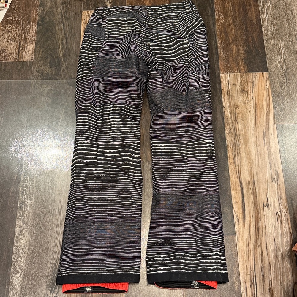 Under Armour Women’s ColdGear® Infrared Chutes Snow Pants - Picture 4 of 8